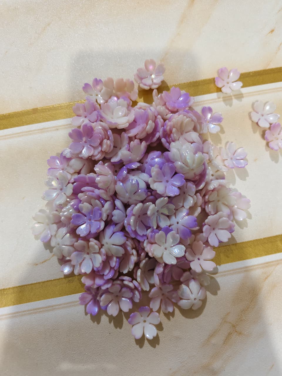 Pearl Petals Flower-Lavender & White