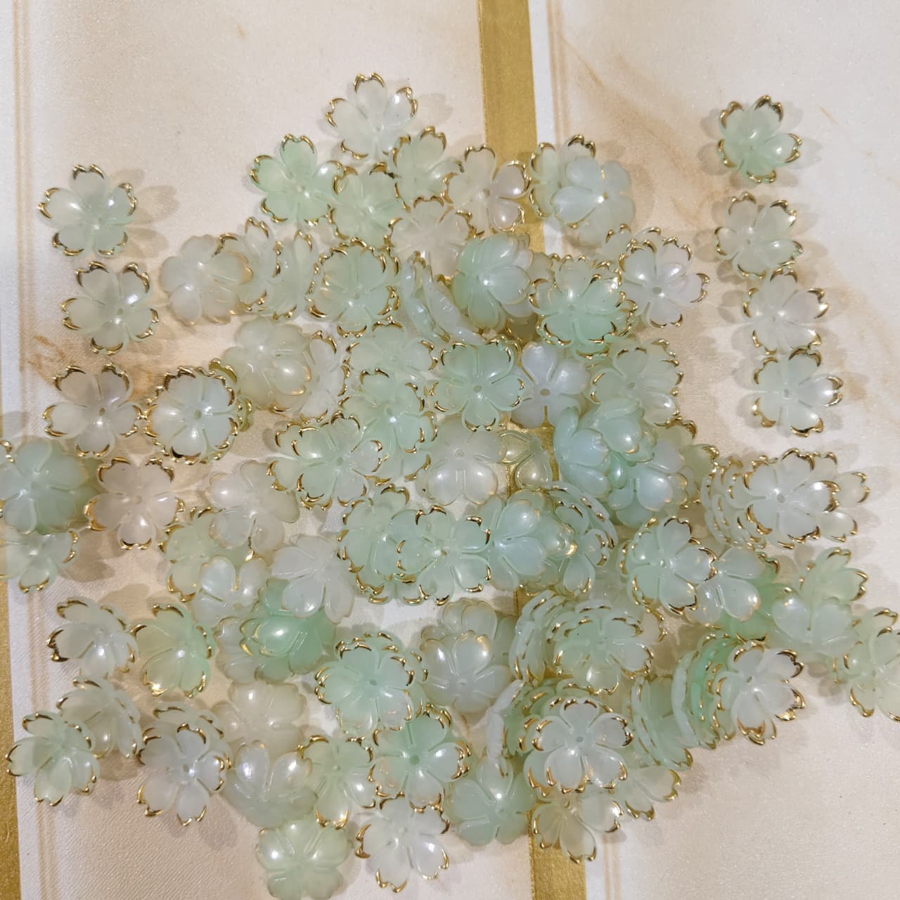 Foild Petals Flower-Light Green Secondary image