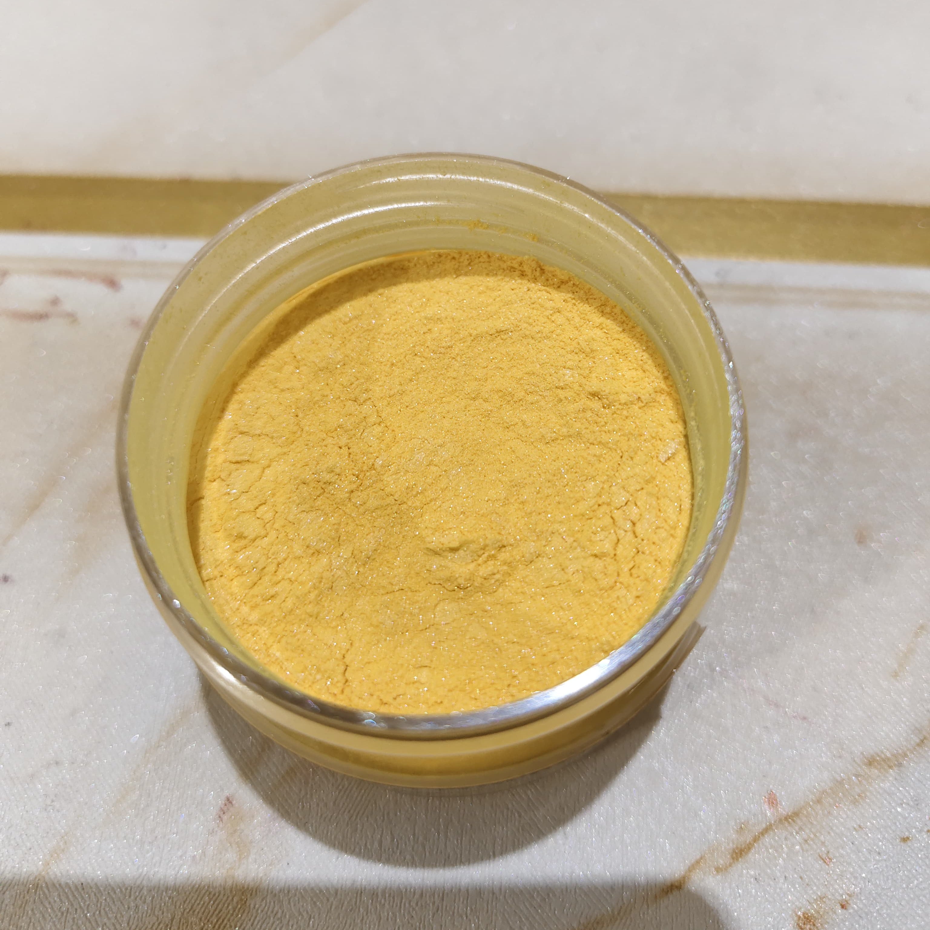 Yellow Pearl Mica Powder Secondary image
